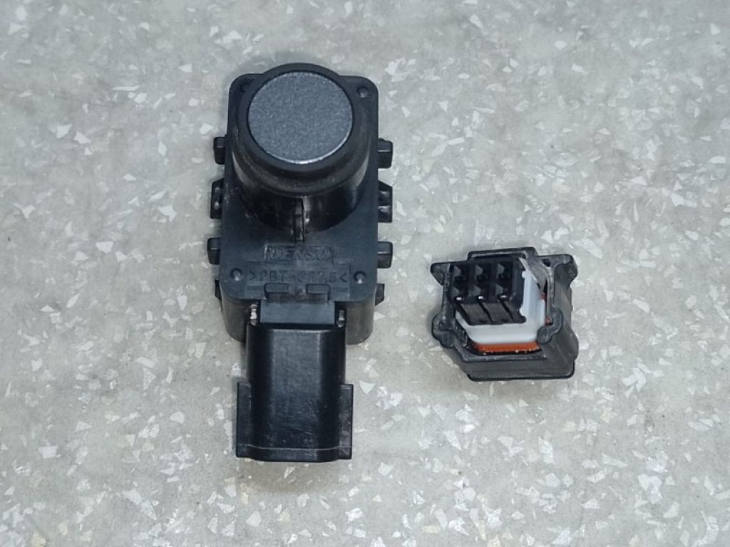 89341-48040-B7 | Датчик парктроника TOYOTA PRIUS 16-