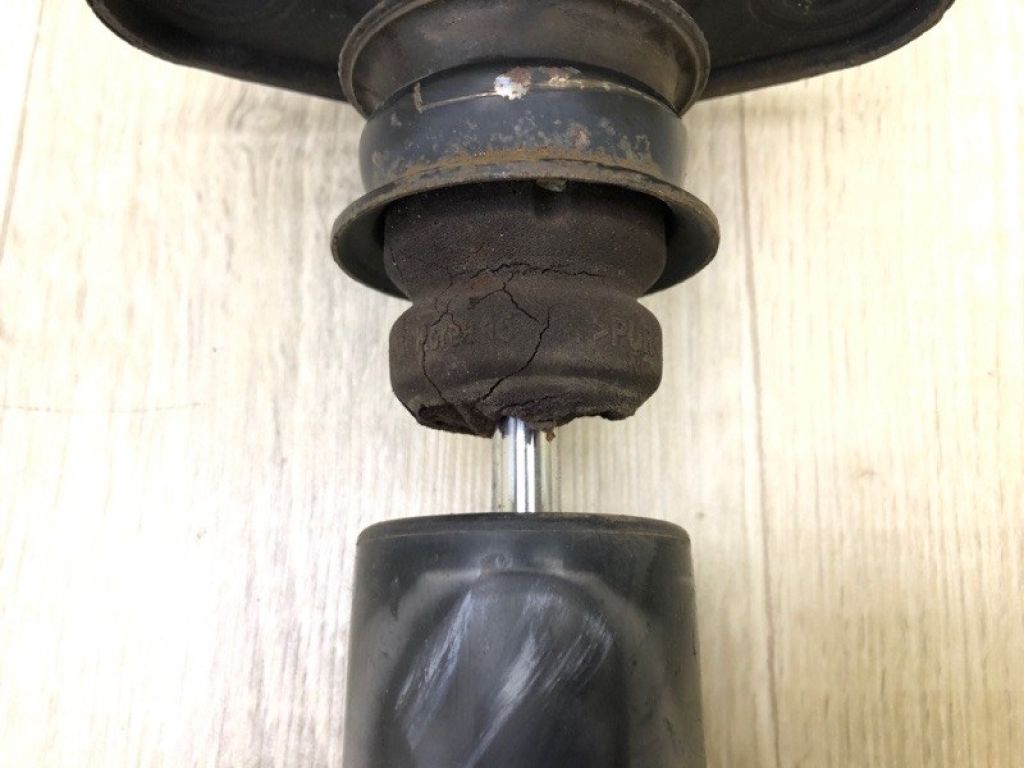 55310-E4070 | Амортизатор задн. KIA SOUL PS 13-19 - Фото 7