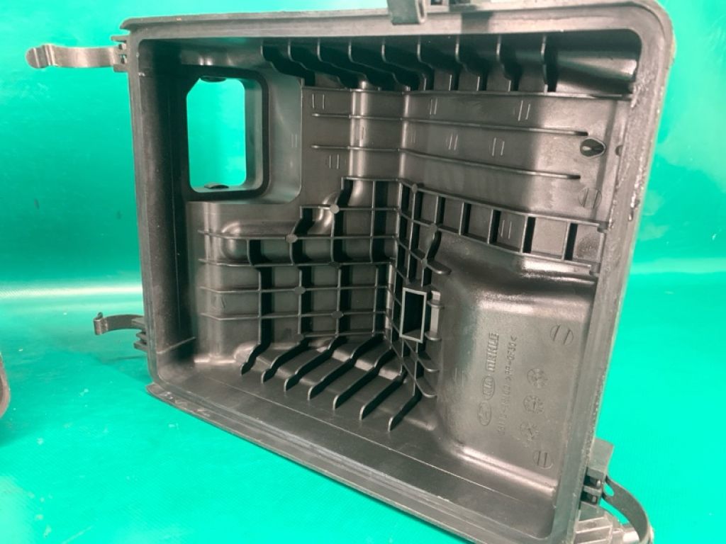 28110-4R100 | Корпус повітряного фільтра HYUNDAI SONATA YF 10-14 - Фото 2