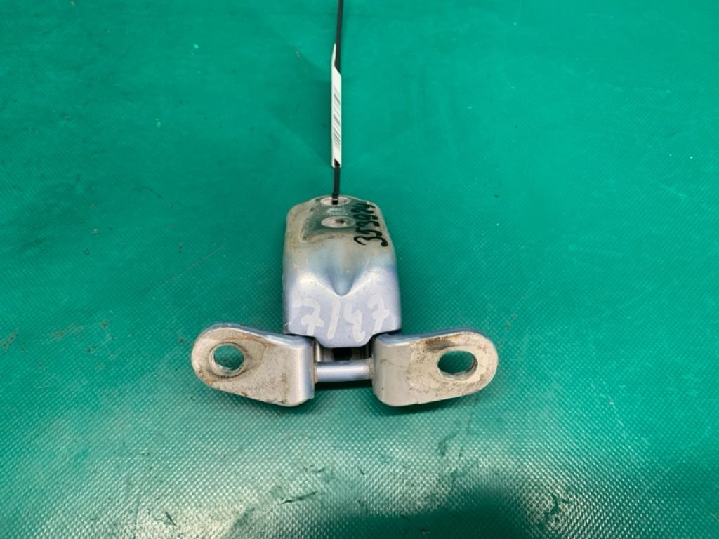 79310-2E000 | Петля двери нижняя задн. лев. HYUNDAI SONATA YF 10-14