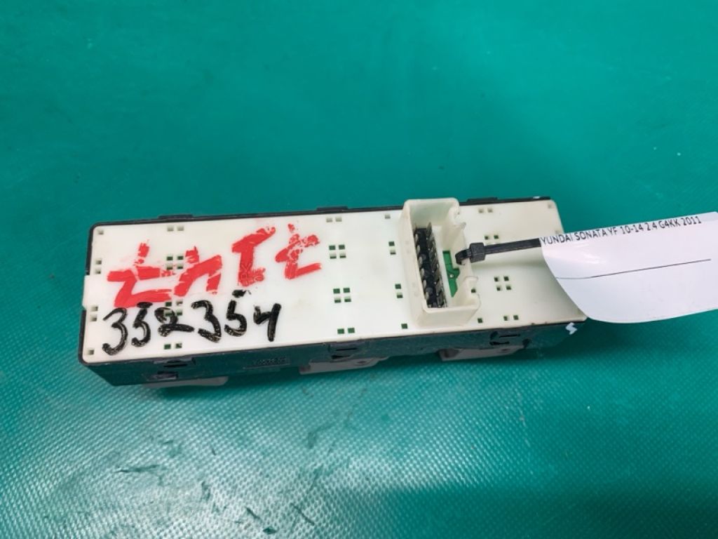 93570-3S000RAS | Блок керування склопідіймачами HYUNDAI SONATA YF 10-14 - Фото 3