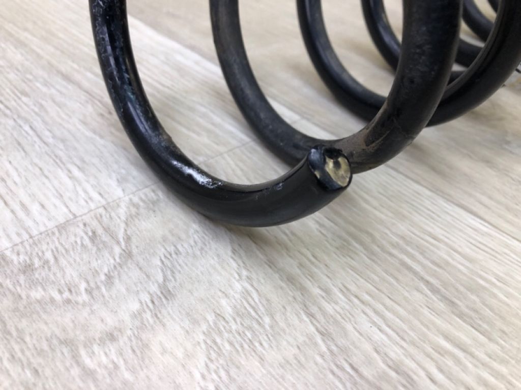 BV6Z-5560-C | Пружина задньої підвіски лів. FORD FOCUS 10-18 - Фото 3