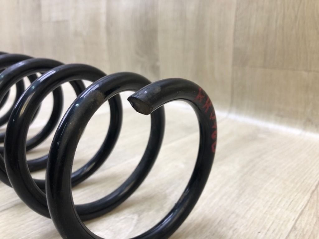 BV6Z-5560-C | Пружина задньої підвіски лів. FORD FOCUS 10-18 - Фото 4