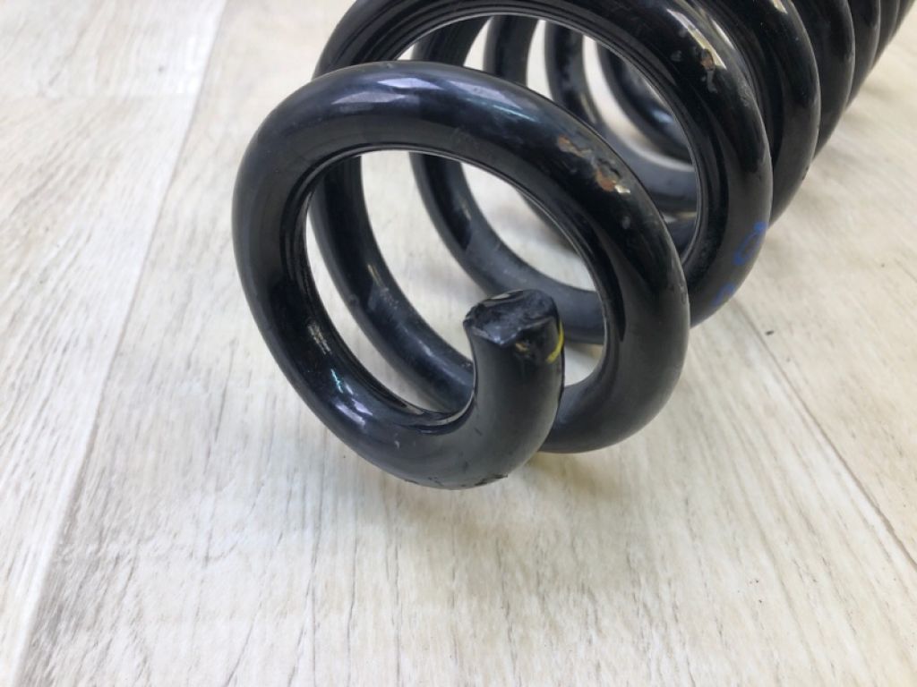 A 205 324 25 04 | Пружина задней подвески MERCEDES C-CLASS A205 16-21 - Фото 4