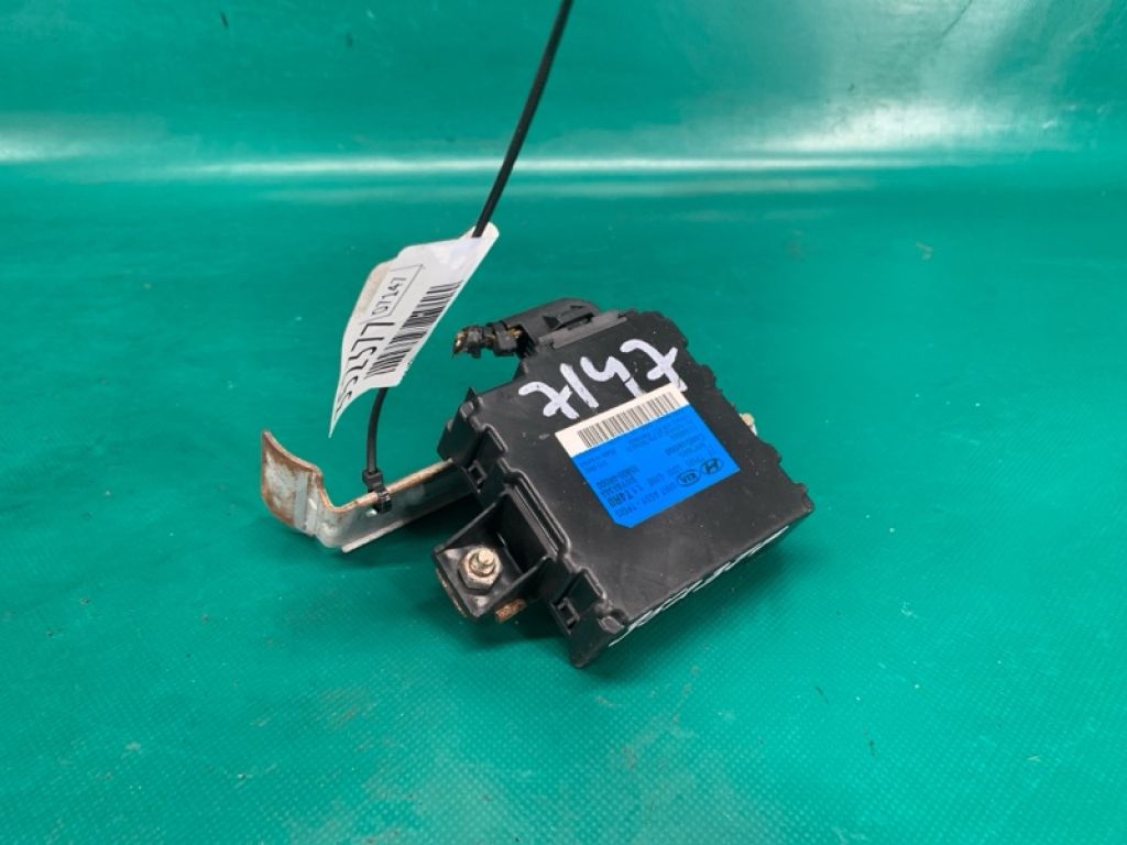 95800-4R000 | Блок керування тиском в шинах HYUNDAI SONATA YF 10-14