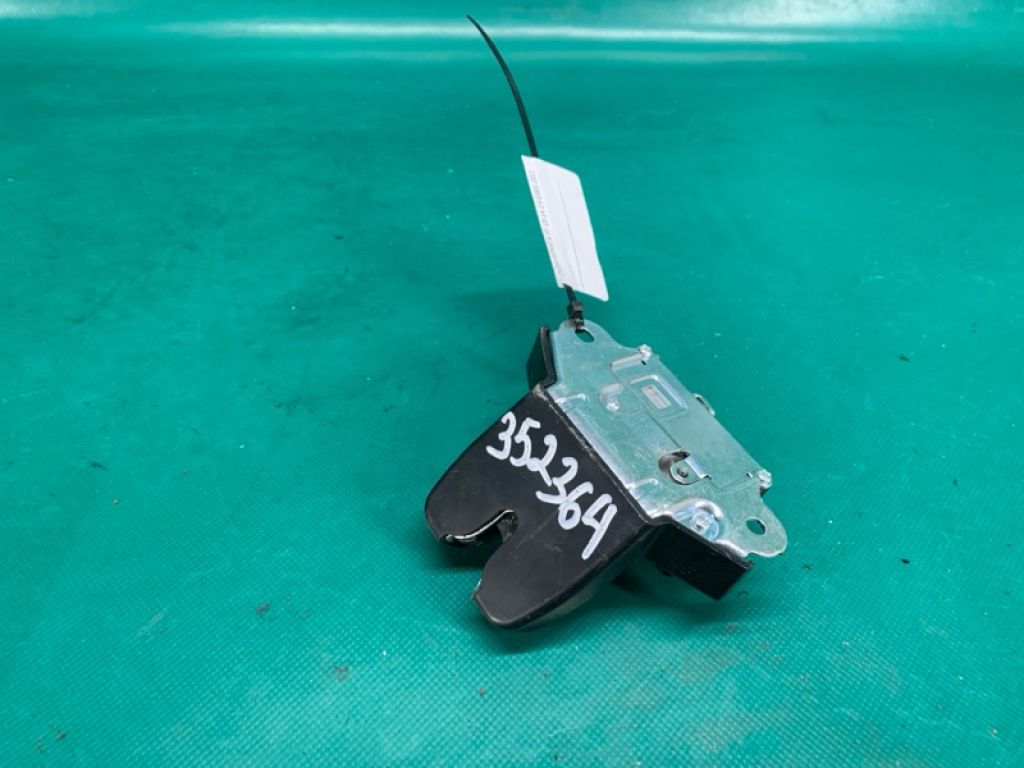 81230-3Q000 | Замок крышки багажника HYUNDAI SONATA YF 10-14