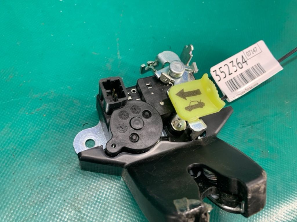 81230-3Q000 | Замок крышки багажника HYUNDAI SONATA YF 10-14 - Фото 3