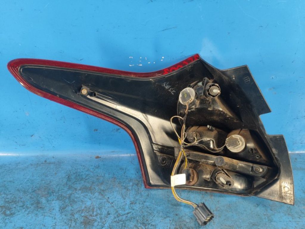 DM5Z-13404-C | Фонарь наружный прав. FORD FOCUS 10-18 - Фото 5