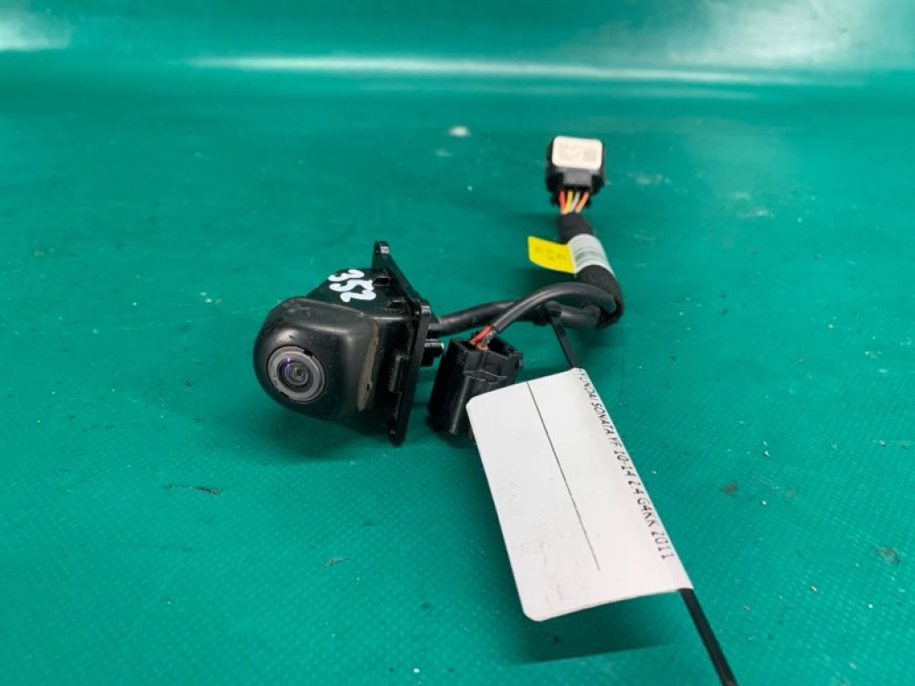 95766-F2000 | Камера заднього виду HYUNDAI ELANTRA AD 16- - Фото 3