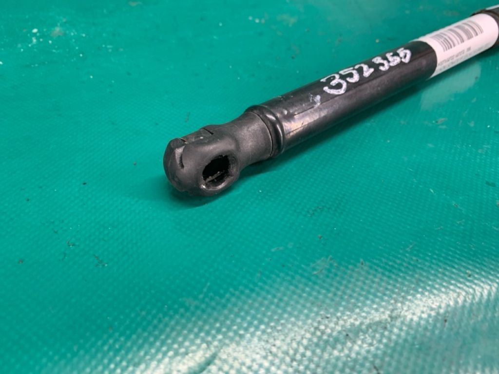 81161-3S000 | Амортизатор капота лев. HYUNDAI SONATA YF 10-14 - Фото 4