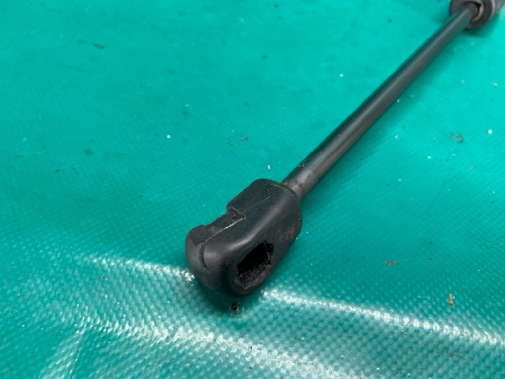 81161-3S000 | Амортизатор капота лев. HYUNDAI SONATA YF 10-14 - Фото 5