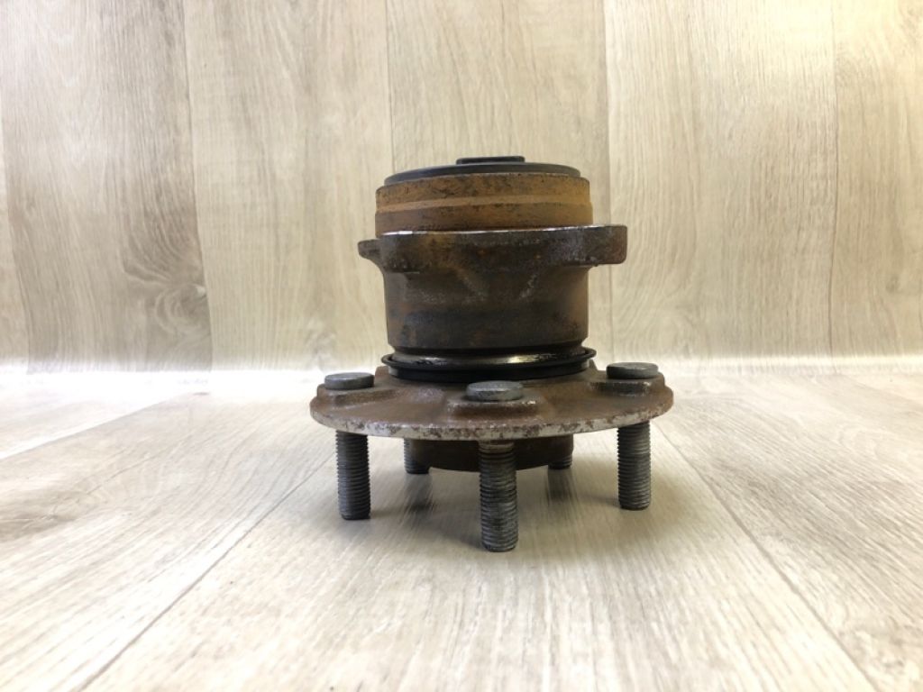 BV6Z-1104-B | Ступица задн. лев. FORD FOCUS 10-18 - Фото 2