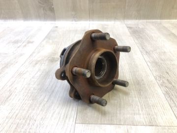 Маточина колеса передн. прав. NISSAN PATHFINDER R52 12-21 Маточина колеса передн. прав. NISSAN PATHFINDER R52 12-21