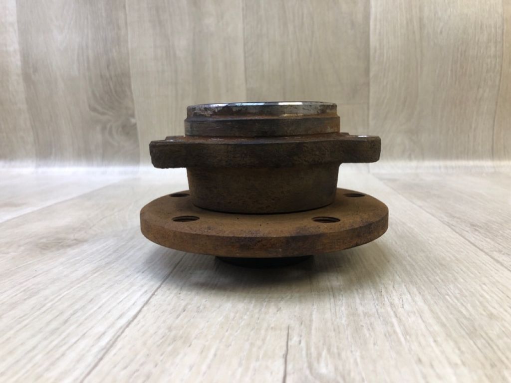 5K0 498 621 | Маточина колеса передн. прав. VOLKSWAGEN JETTA USA 10-17 - Фото 2