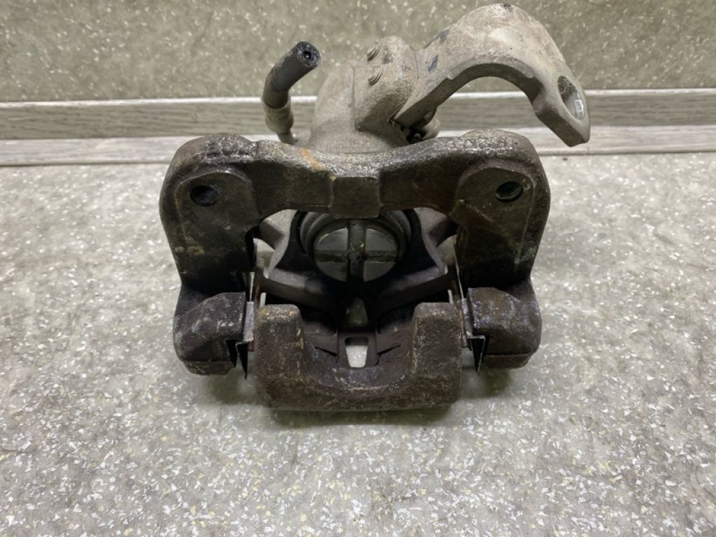 43018-SNA-A10 | Суппорт тормозной задн. прав. HONDA CIVIC 4D 06-11 - Фото 3