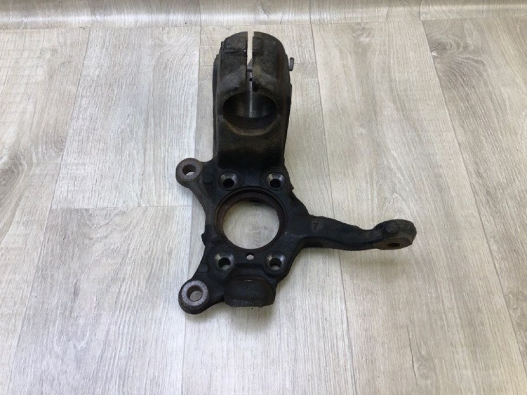 5C0 407 256 | Кулак поворотний передн. прав. VOLKSWAGEN JETTA USA 10-17