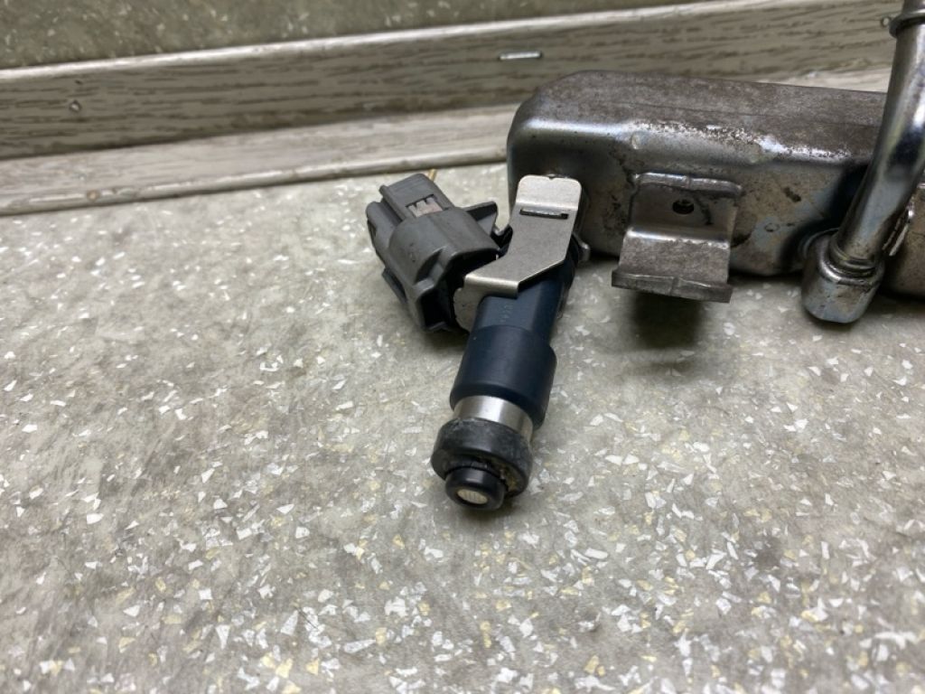 16611AA820 | Форсунка топливная SUBARU FORESTER 12-19 - Фото 4