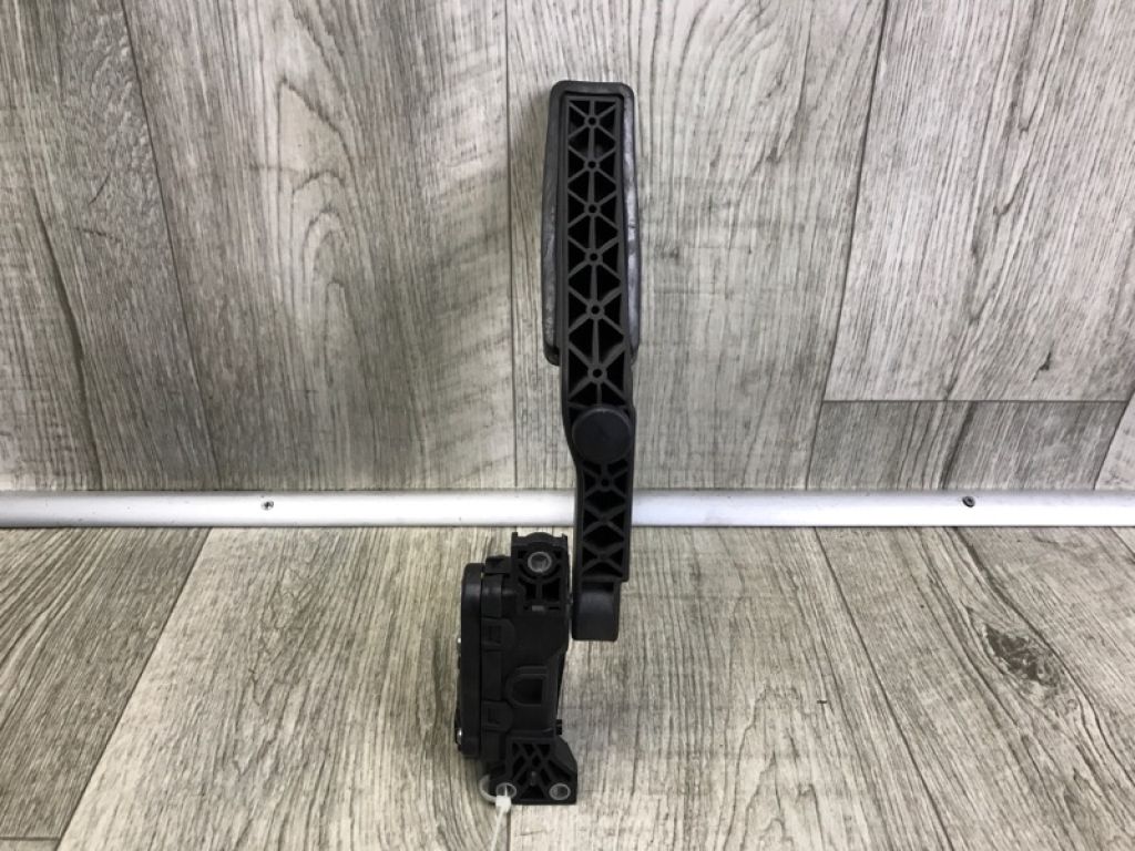 955 423 023 40 | Педаль газа PORSCHE CAYENNE 10-18 - Фото 2