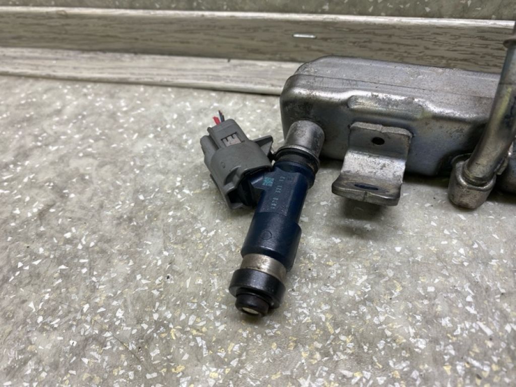 16611AA820 | Форсунка паливна SUBARU FORESTER 12-19 - Фото 6