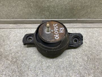 Подушка двигуна прав. SUBARU FORESTER SH 07-12