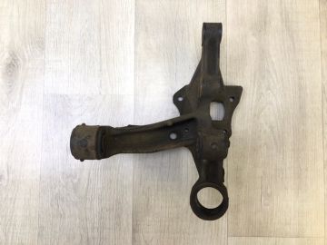 Цапфа лів. TOYOTA CAMRY 30 02-06