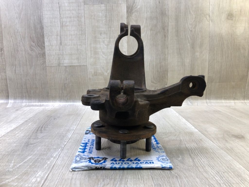 BV6Z-3K185-D | Кулак поворотний передн. прав. FORD FOCUS 10-18 - Фото 3