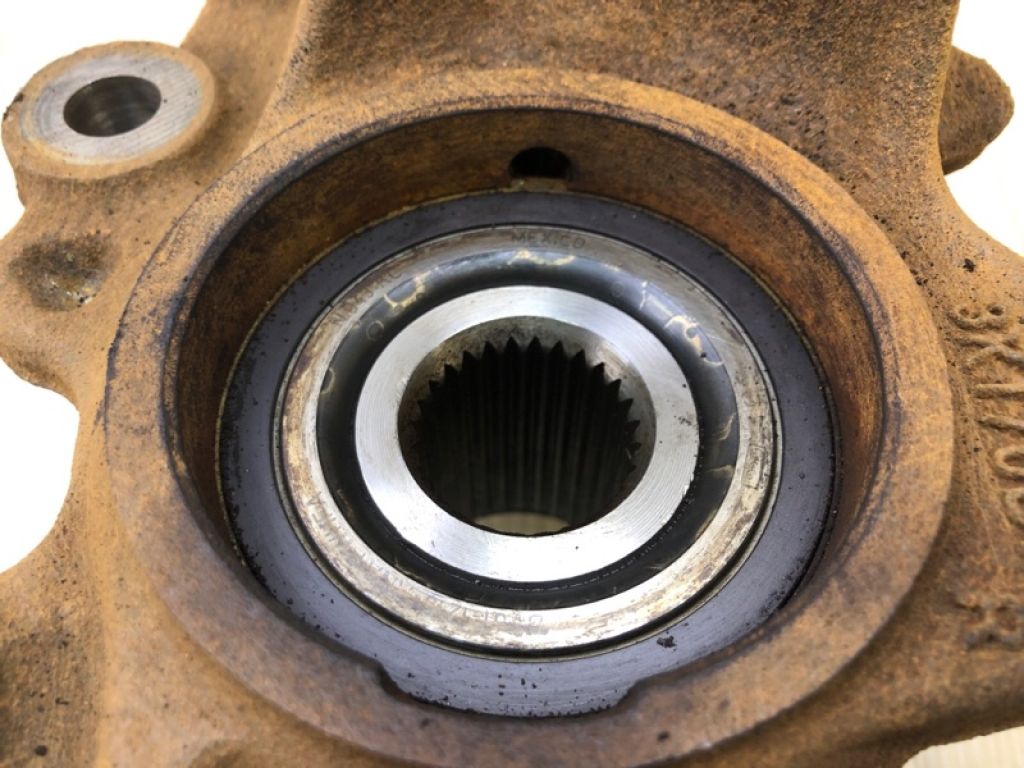 BV6Z-3K185-D | Кулак поворотный передн. прав. FORD FOCUS 10-18 - Фото 8