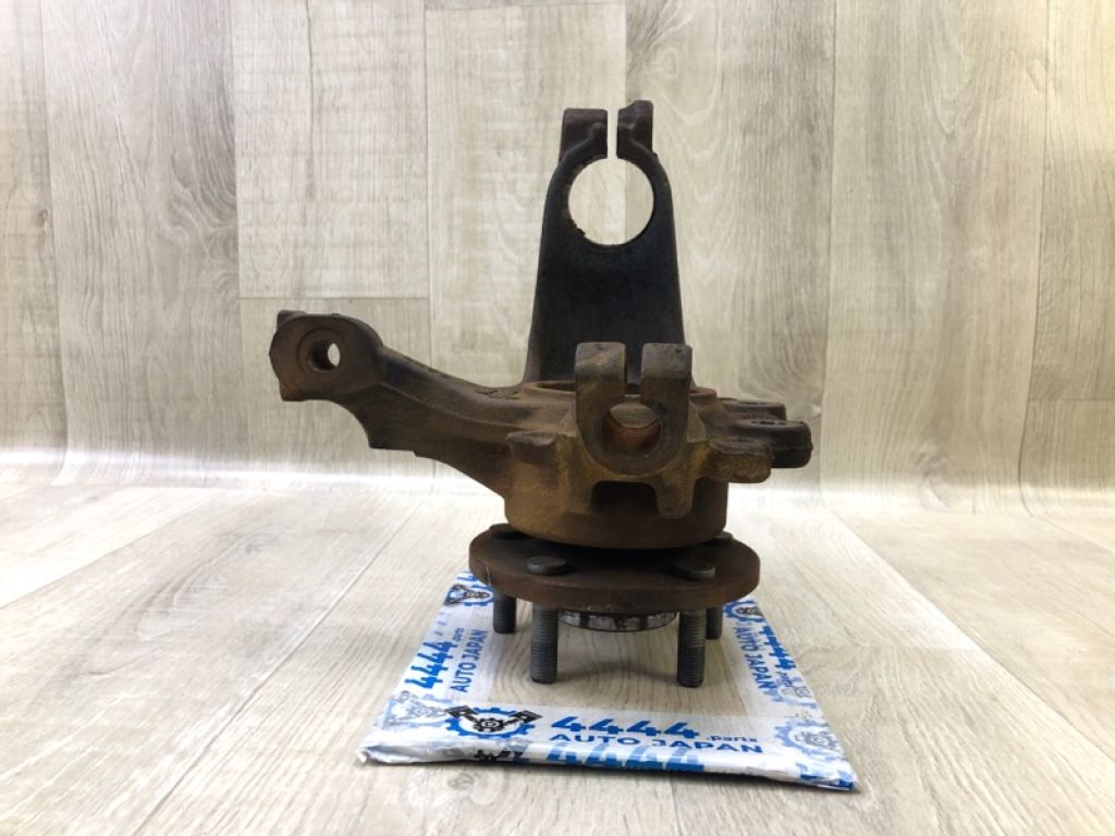 BV6Z-3K186-D | Кулак поворотний передн. лів. FORD FOCUS 10-18 - Фото 3