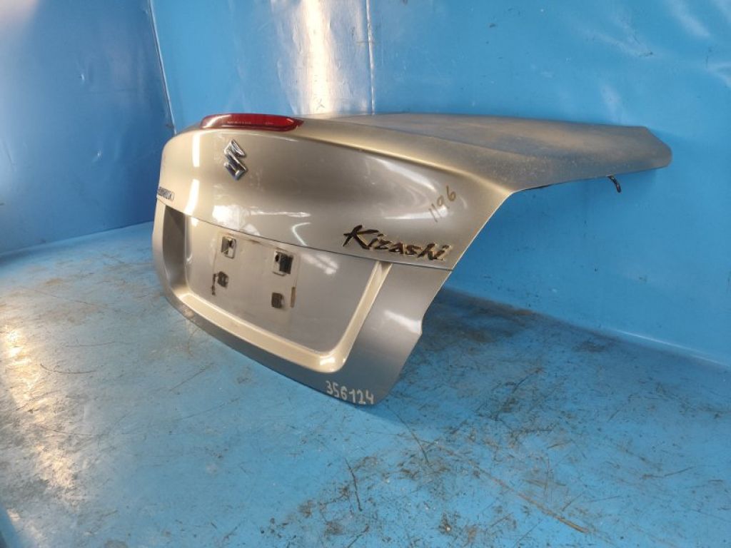 65700-57811 | Кришка багажника SUZUKI KIZASHI 09-14 - Фото 2
