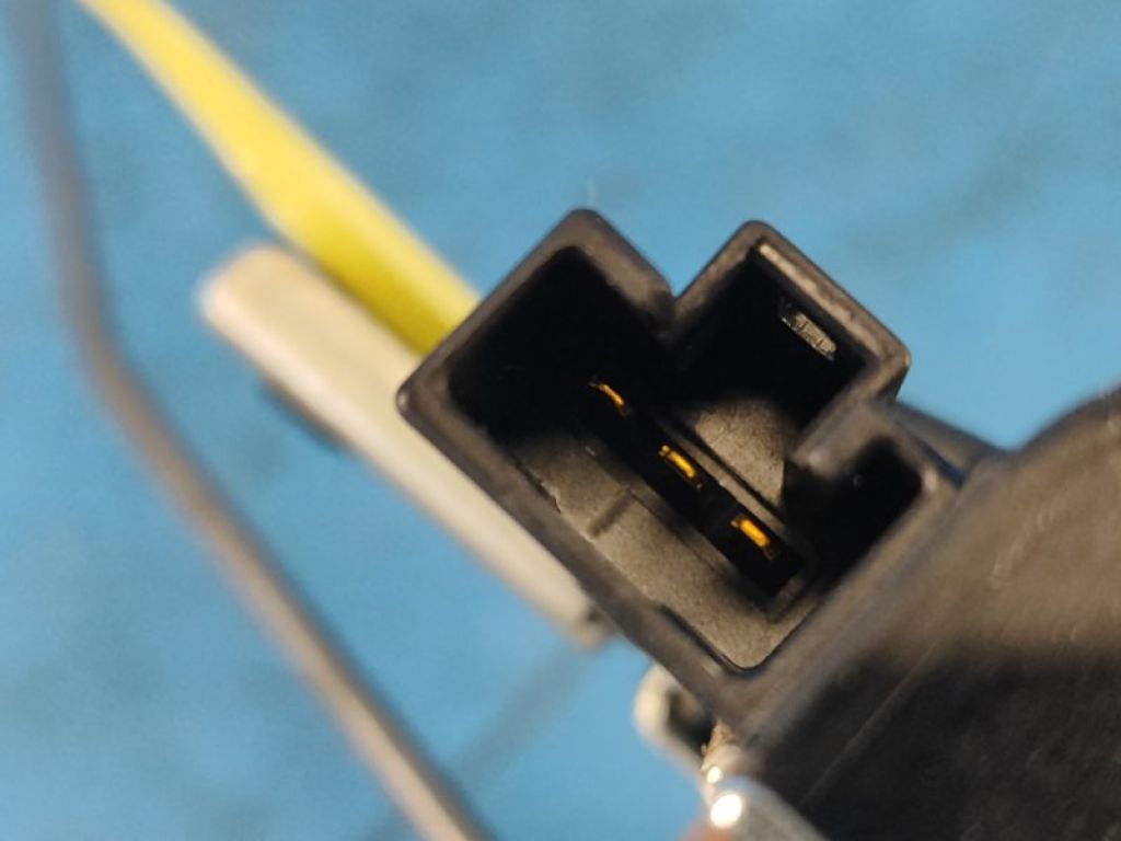 64600-06010 | Замок кришки багажника TOYOTA CAMRY 40 06-11 - Фото 4