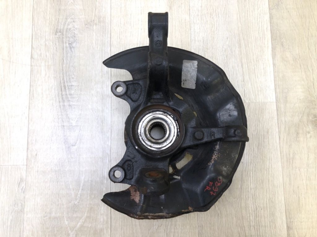 4321102220 | Кулак поворотний передн. прав. TOYOTA COROLLA 150 06-13