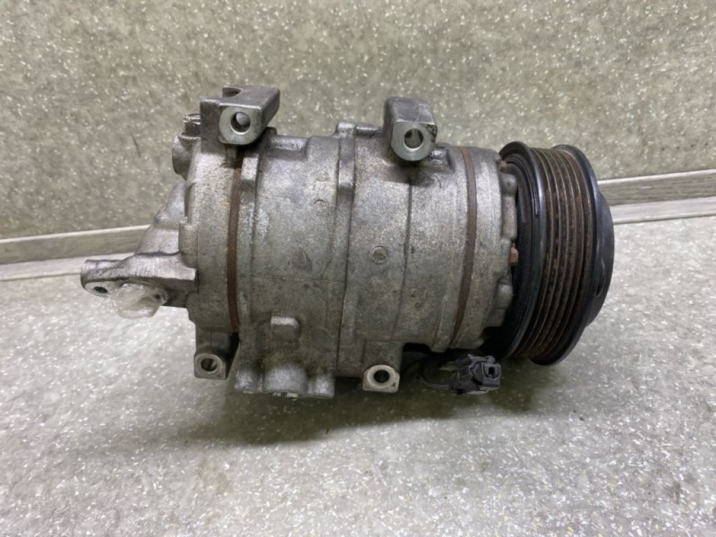 73111XA010 | Компресор кондиціонера SUBARU TRIBECA B10 07-13 - Фото 3