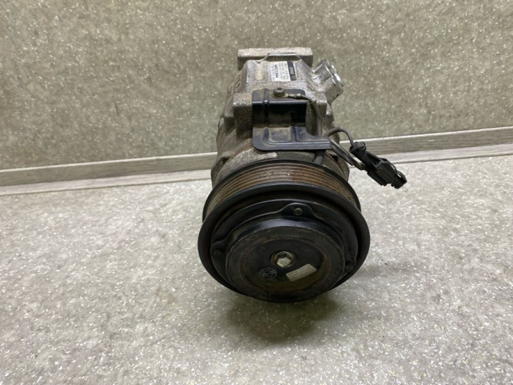 73111XA010 | Компресор кондиціонера SUBARU TRIBECA B10 07-13 - Фото 4