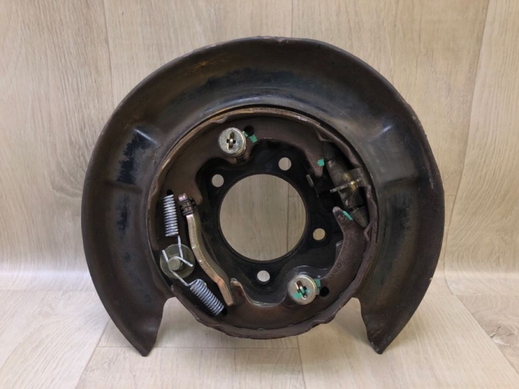 4650333030 | Гальмівний механізм задн. прав. TOYOTA CAMRY 30 02-06