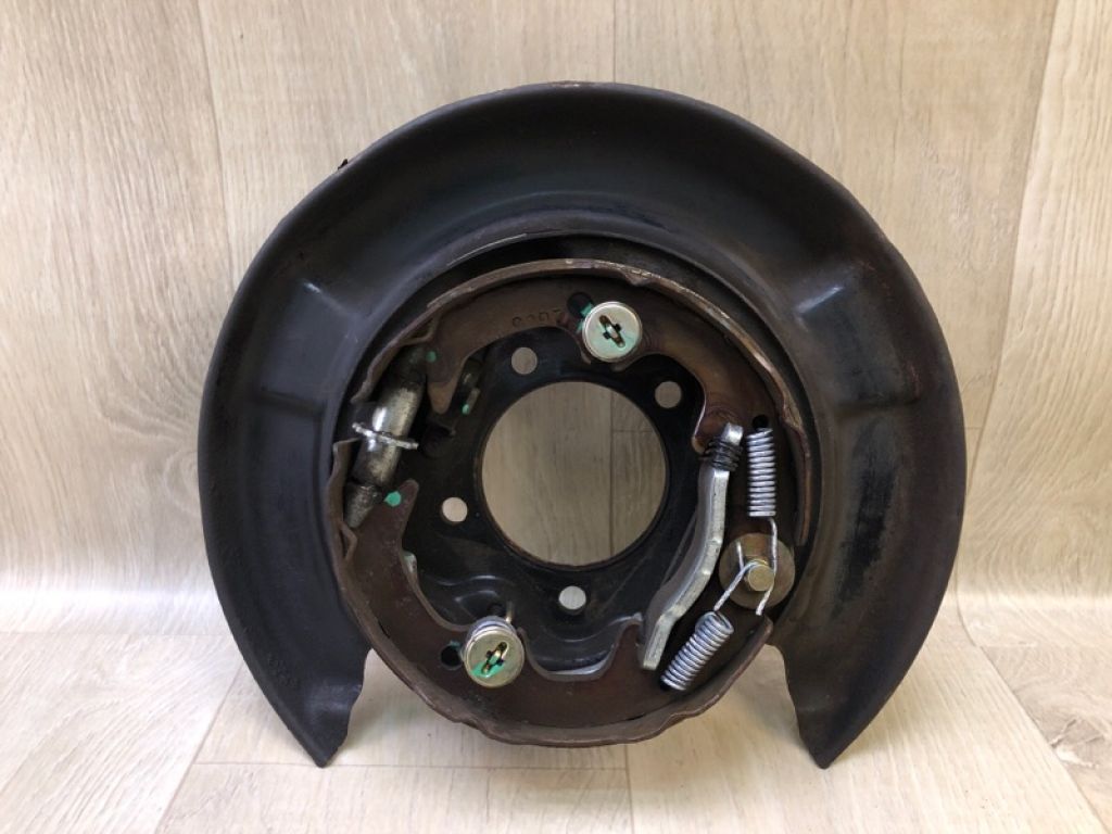 4650433030 | Гальмівний механізм задн. лів. TOYOTA CAMRY 30 02-06