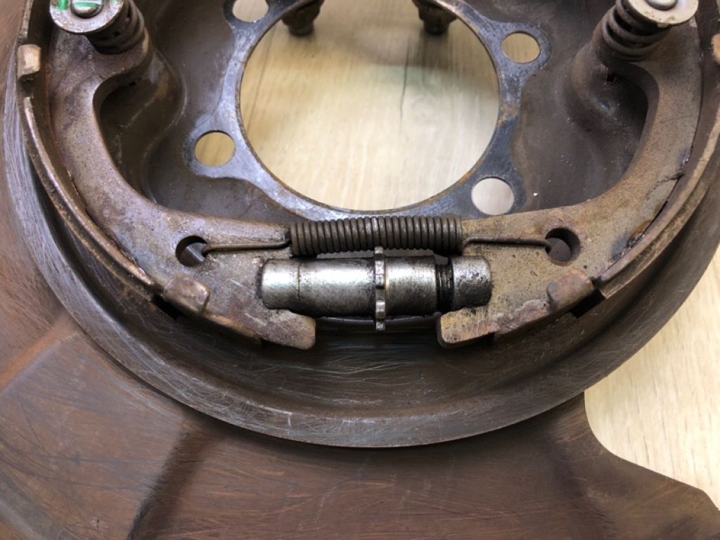 440103JA0C | Гальмівний механізм задн. лів. NISSAN PATHFINDER R52 12-21 - Фото 4