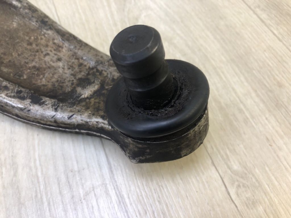 BV6Z-3078-G | Рычаг передней подвески нижний прав. FORD FOCUS 10-18 - Фото 6