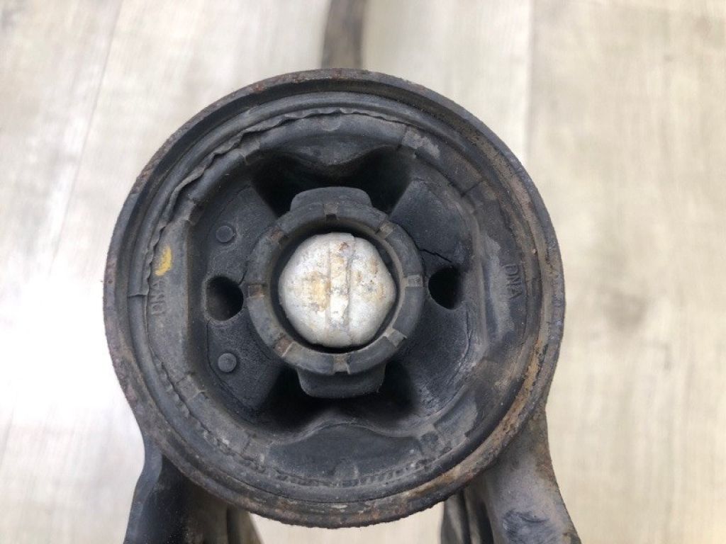 BV6Z-3078-G | Рычаг передней подвески нижний прав. FORD FOCUS 10-18 - Фото 7