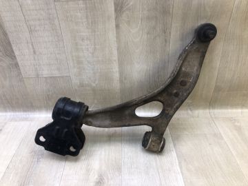 Рычаг передней подвески нижний лев. FORD FOCUS 10-18