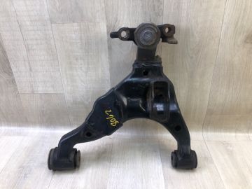 Рычаг передней подвески нижний лев. TOYOTA TACOMA 05-15