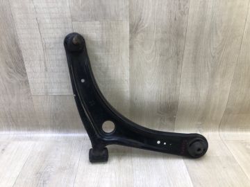 Важіль передньої підвіски нижній прав. MITSUBISHI OUTLANDER GF 12-