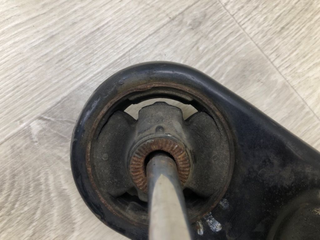 54501A7000 | Важіль передньої підвіски нижній прав. KIA FORTE YD 12- - Фото 4