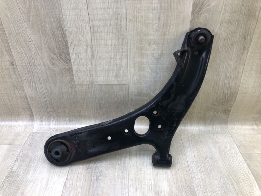 545001R000 | Важіль передньої підвіски нижній лів. HYUNDAI ACCENT RB 10-