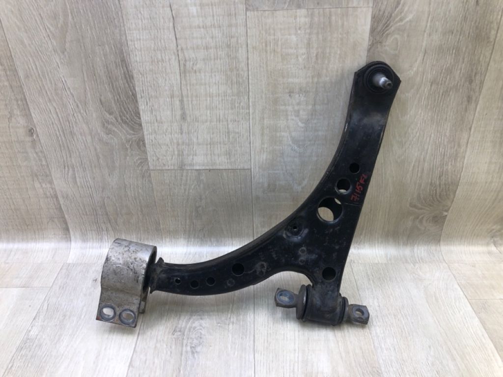 39089342 | Важіль передньої підвіски нижній лів. CHEVROLET CRUZE 15-