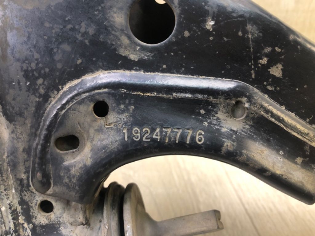 39089342 | Важіль передньої підвіски нижній лів. CHEVROLET CRUZE 15- - Фото 4