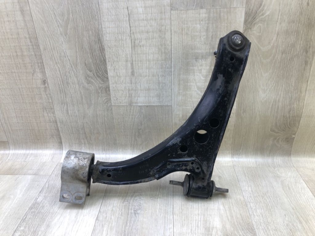 39089343 | Важіль передньої підвіски нижній прав. CHEVROLET CRUZE 15- - Фото 2