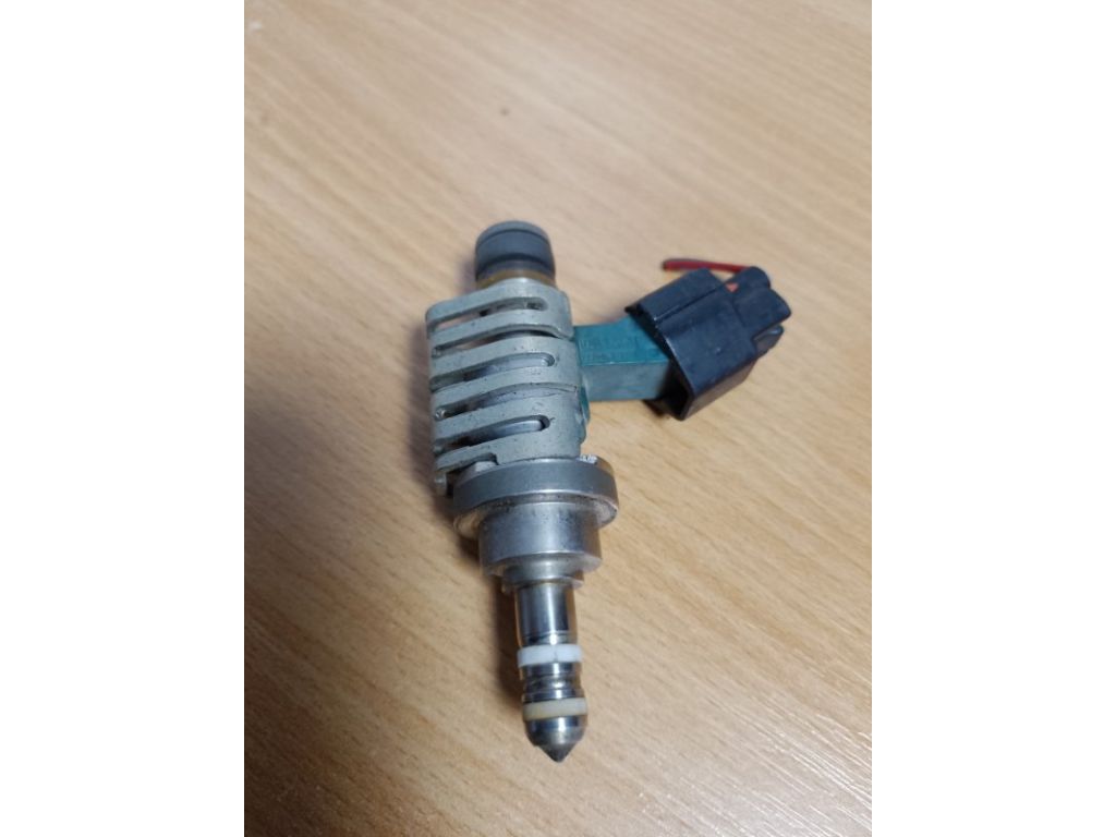 Форсунка топливная LEXUS IS250/350 05-13