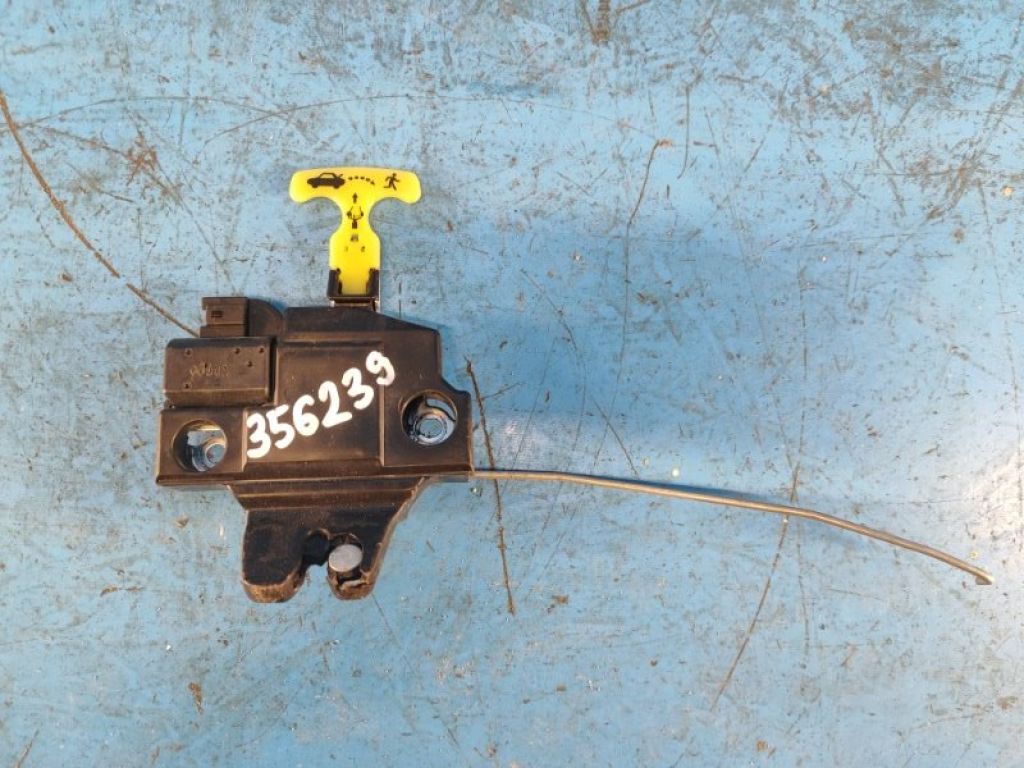 64600-06010 | Замок крышки багажника TOYOTA CAMRY 40 06-11