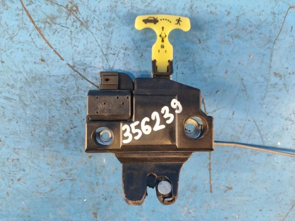 64600-06010 | Замок крышки багажника TOYOTA CAMRY 40 06-11 - Фото 2