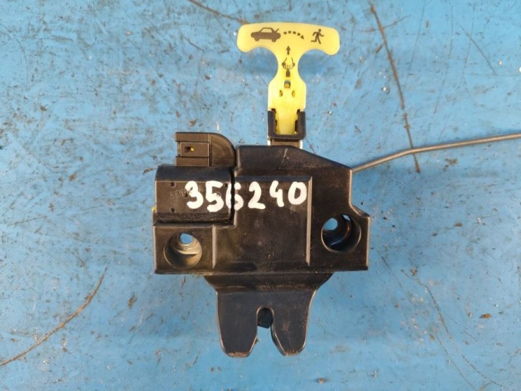 64600-06010 | Замок крышки багажника TOYOTA CAMRY 40 06-11